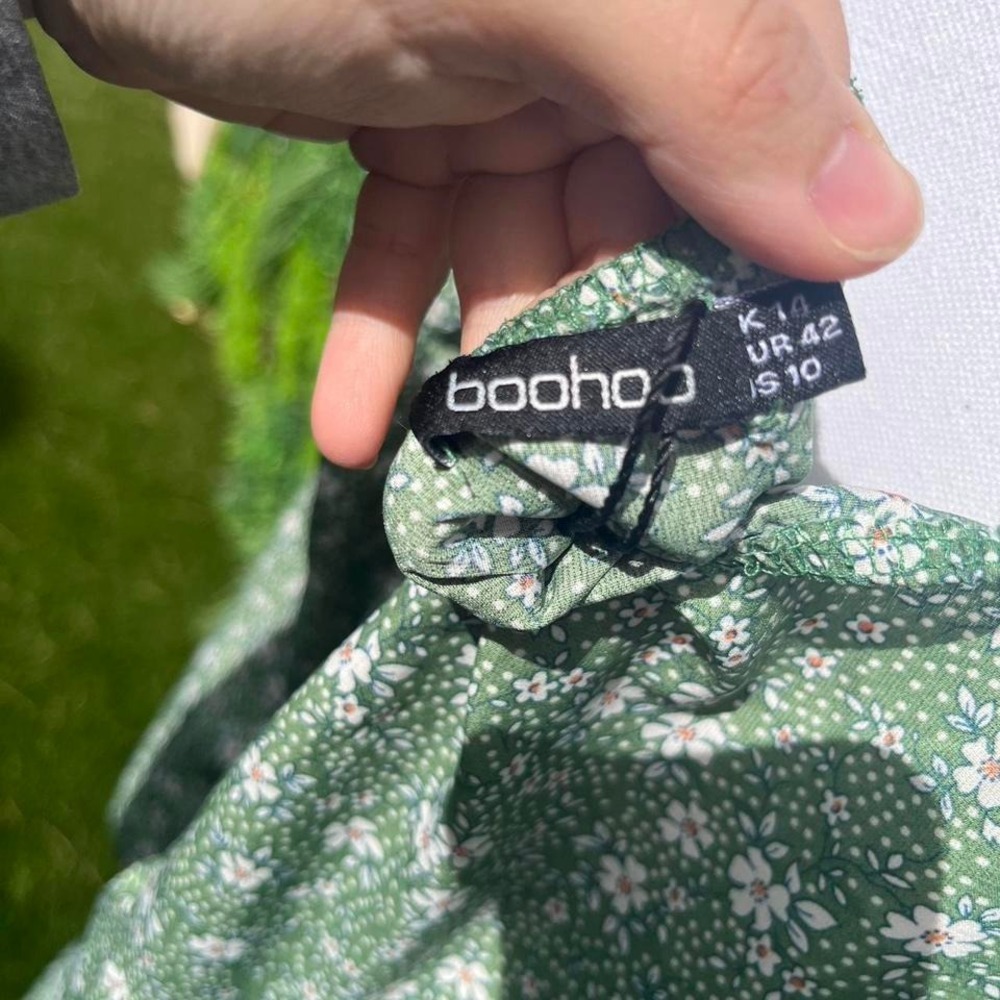 Boohoo long sleeve tiered dress size 10 floral mini A-line dress - Picture 4 of 4